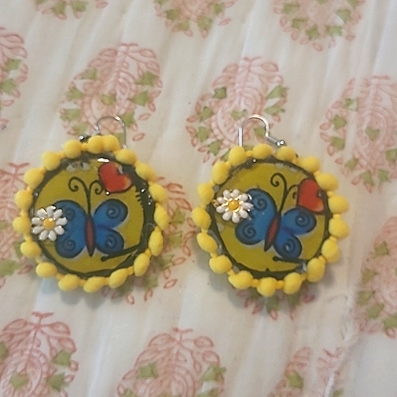 3/$30 Free Shipping Yellow and Blue Vintage Look Charm Butterfly Earrings - Picture 1 of 7
